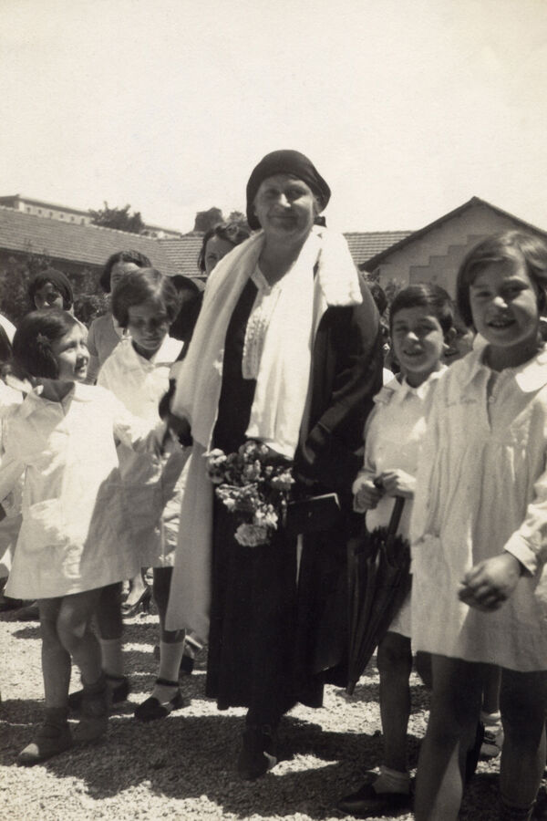 Maria Montessori 1930s Children