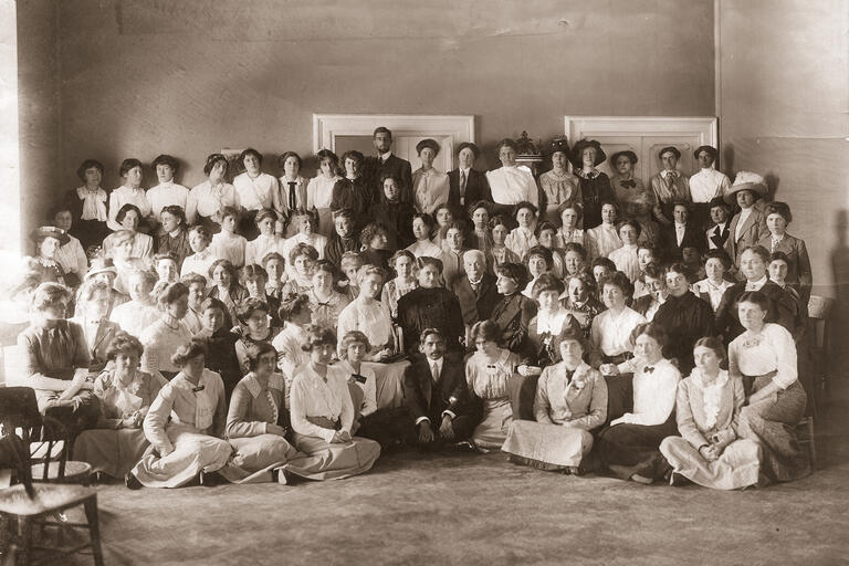 Montessori Course, 1913, Class Photo