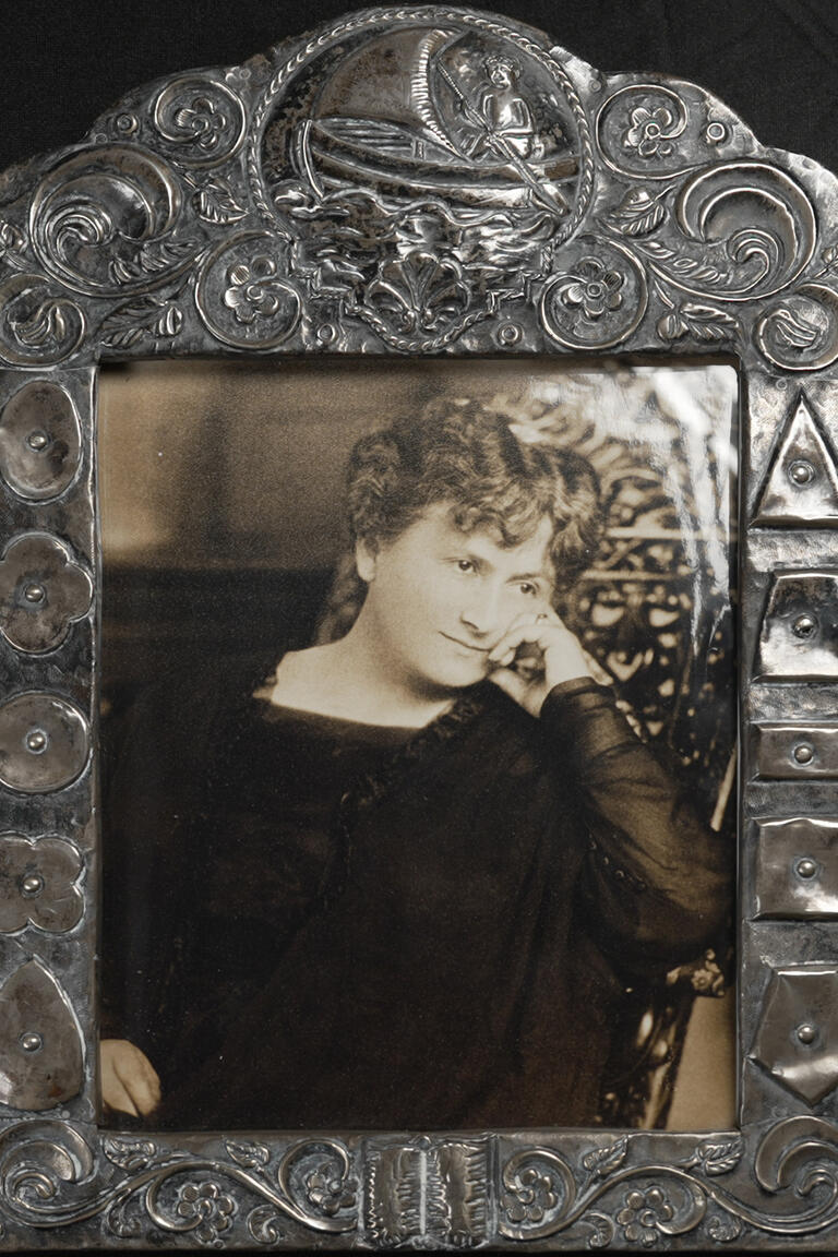 Photo frame with picture of Maria Montessori